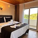 Olive Branch Otel Ayvalı