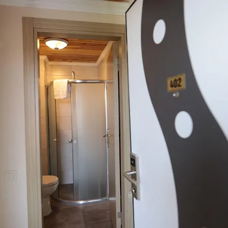 Olive Branch Hotell *